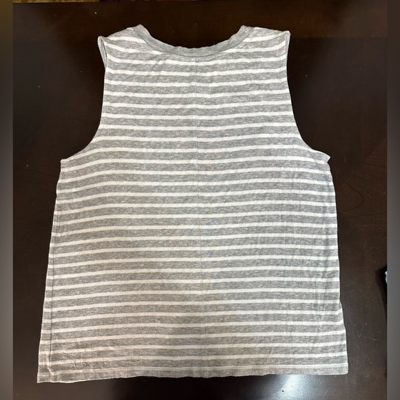 Loft Gray & White Stripe Tank Top 🌟 - Picture 4 of 6